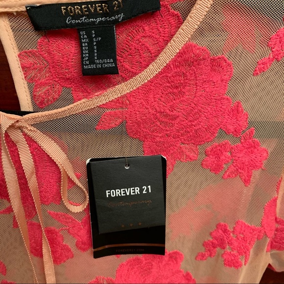 NWT mid length pink embroidery flower sheer lace top. Size S - Picture 3 of 6